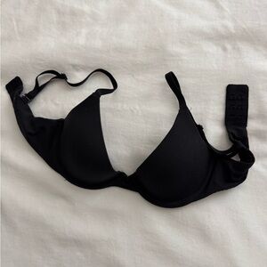skims black scoop bra 32B 🖤